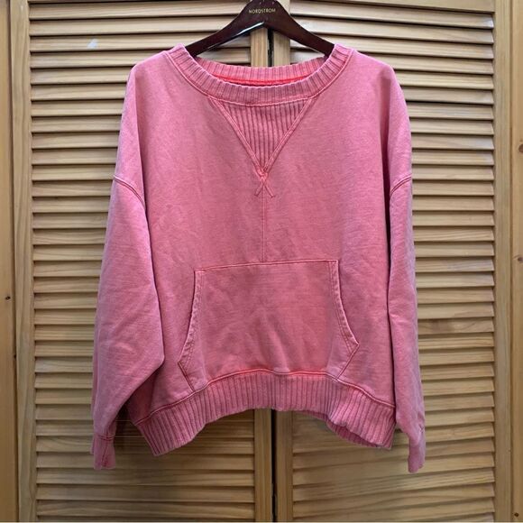 BDG Urban Outfitters Pink Crewneck Size Medium - Picture 1 of 4